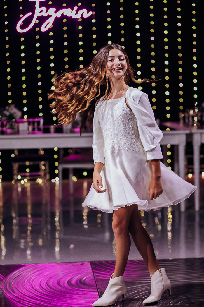 Fifteen Eventos. Fiesta. 15 años. Cumpleaños. Fotografía y video de quince. Book y Fiesta. Cumple de 15. Puerto Salguero.