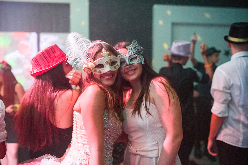 Fotos de la fiesta de quince de Luna por Fifteen events.